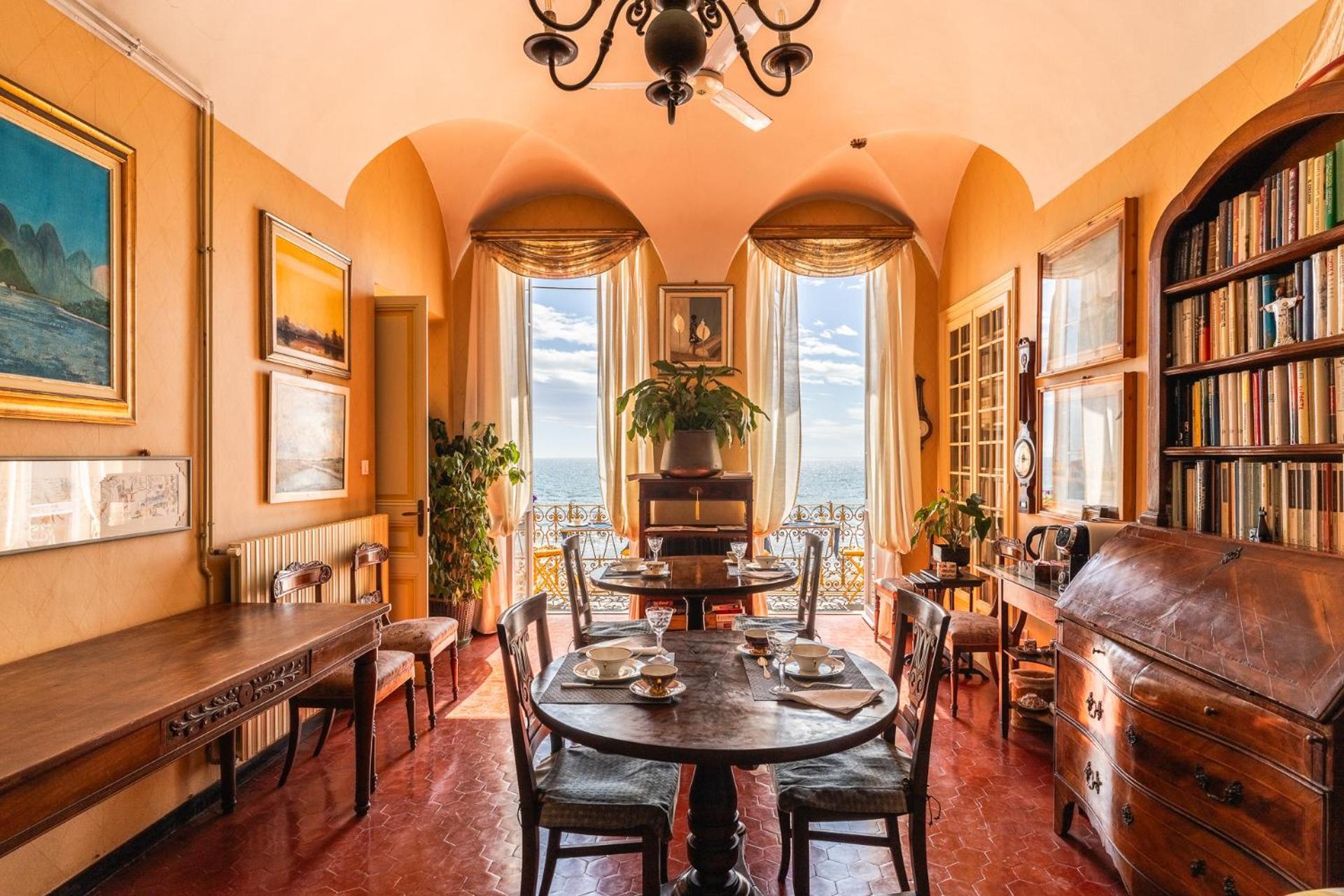 Casa D'Artista B&B Di Charme อาลัสซิโอ ภายนอก รูปภาพ